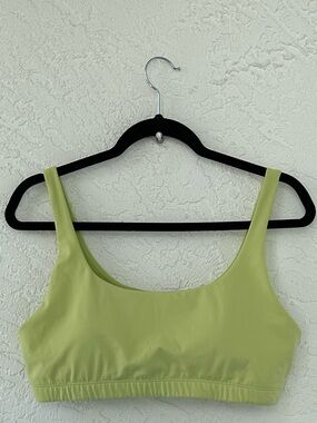Vuori Daily Bra Limone Green Colorway XXL